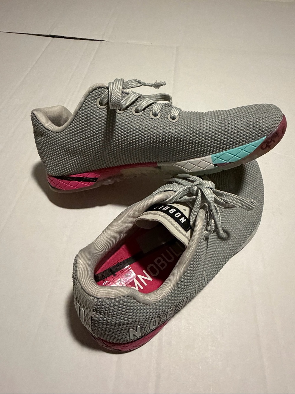 NOBULL Gray Knit Training Shoes Sneakers Men’s 7 Women’s 8.5